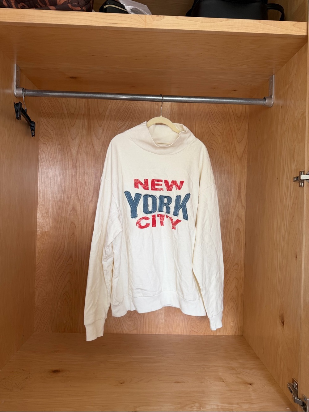 New York City Cream Graphic women’s Sweatshirt